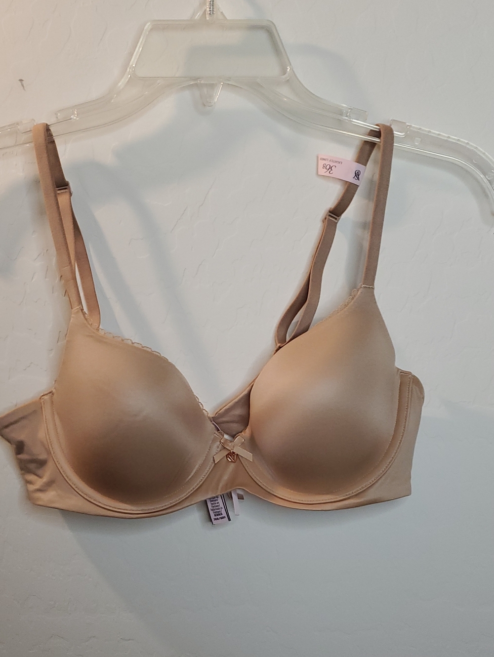 NWT Victoria's Secret Light Nude Body By Victoria Smooth T-Shirt Bra 36B